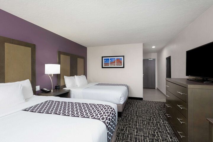 Room 34 of 60