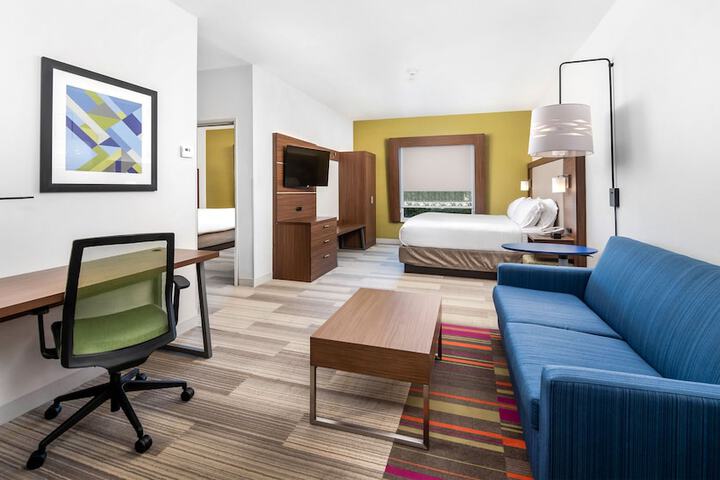 Holiday Inn Express Hotel & Suites Conroe I-45 North by IHG