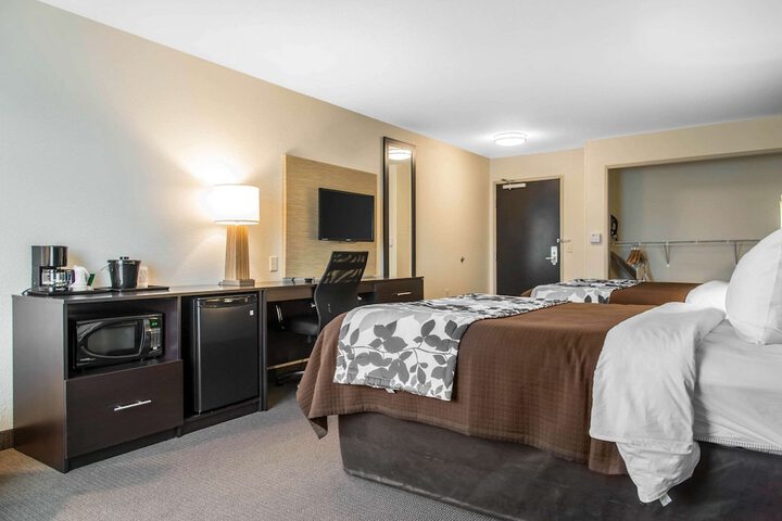 Room 21 of 44