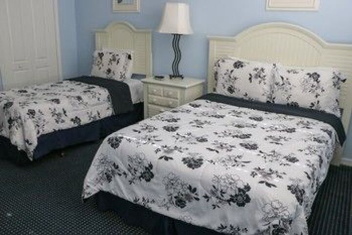 RAB11102 by RedAwning