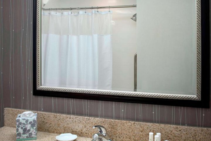 Room 14 of 24