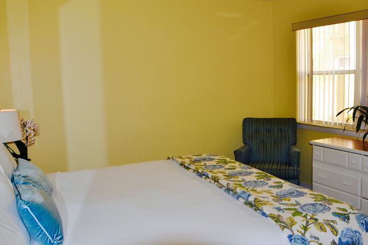 Room 47 of 69
