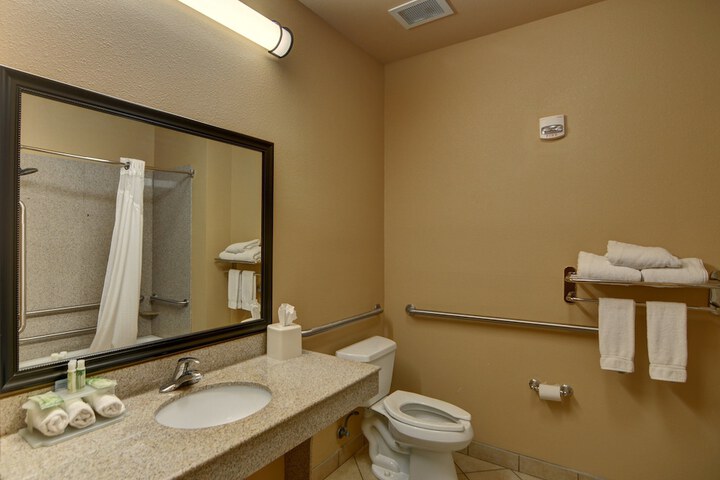 Holiday Inn Express & Suites Altus by IHG