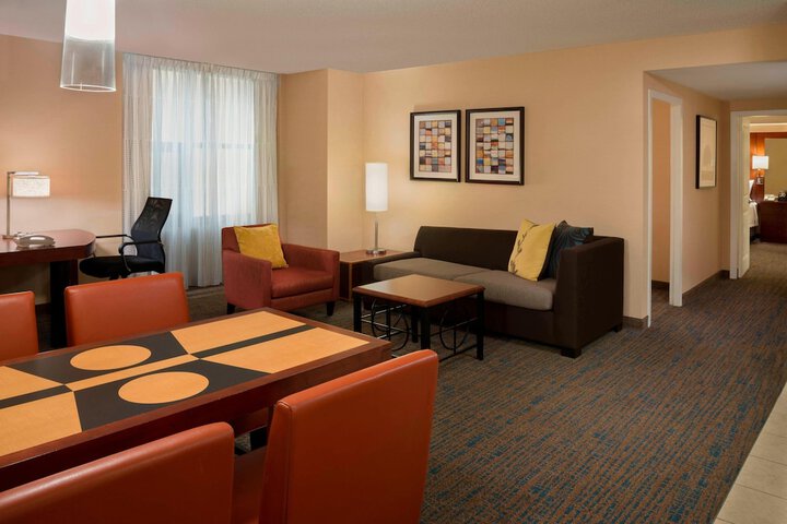 Room 12 of 21