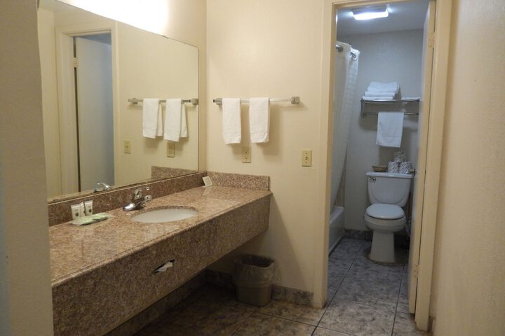 Room 21 of 30