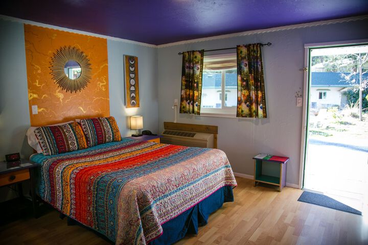 Room 214 of 236