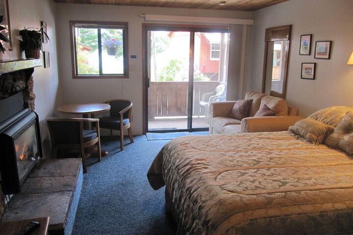 Room 107 of 154