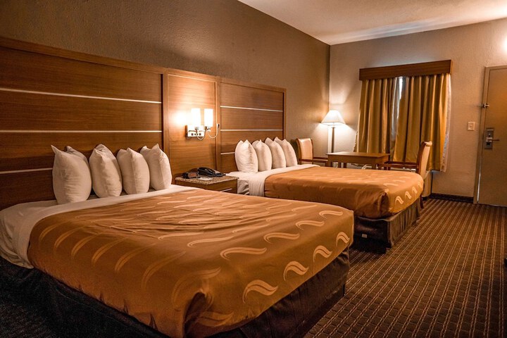 Room 18 of 36
