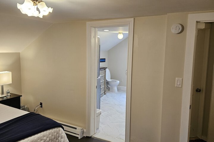 Room 25 of 34