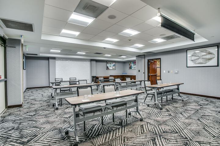 Hyatt Place Fort Worth / Hurst