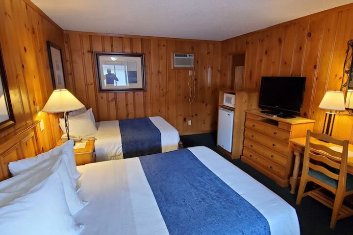 Room 34 of 145