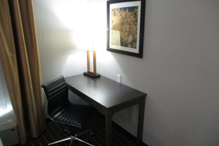 Room 17 of 31