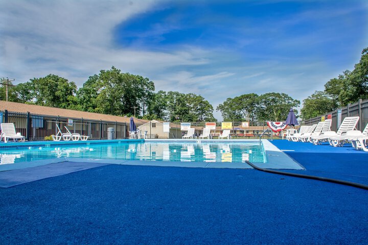 Pool 12 of 65
