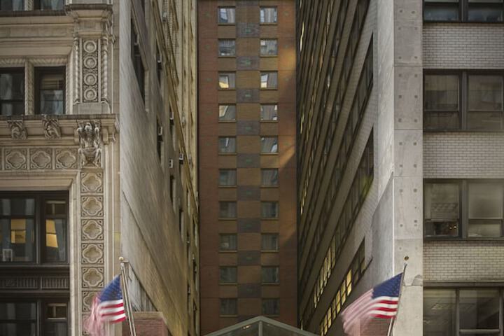 Hotel 2 of 51