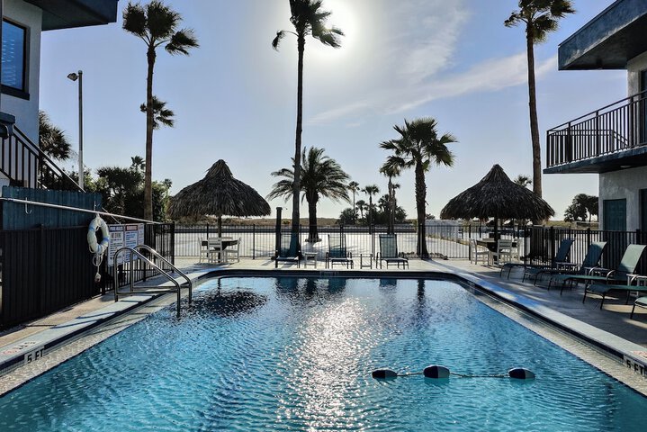 Pool 19 of 117
