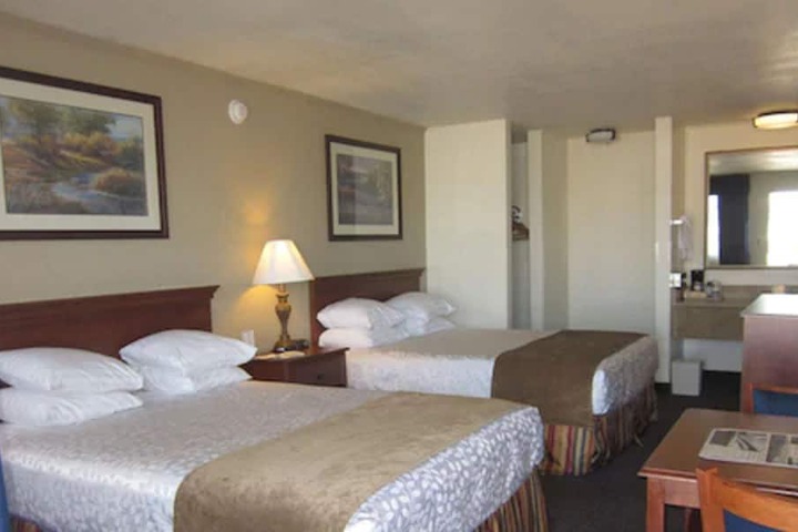 Room 15 of 22