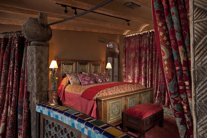 Room 9 of 40