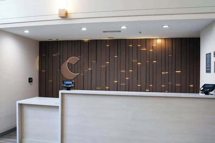 Comfort Inn & Suites NW Milwaukee