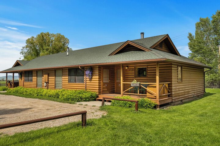 El Western Cabins & Lodges