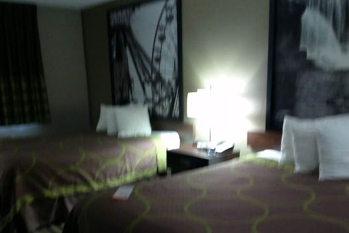 Super 8 by Wyndham Plymouth