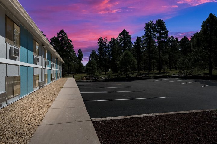 Hotel 5 of 29