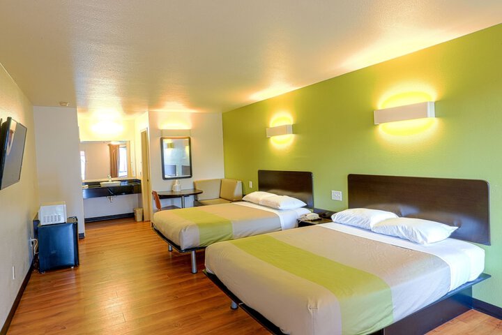 Room 19 of 35