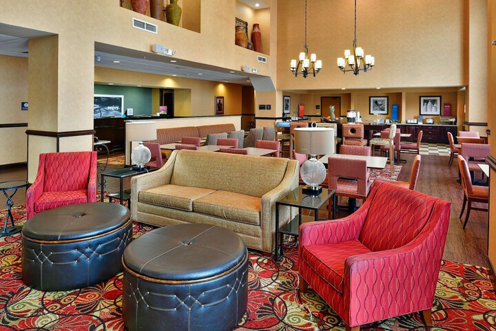 Hampton Inn & Suites Fredericksburg