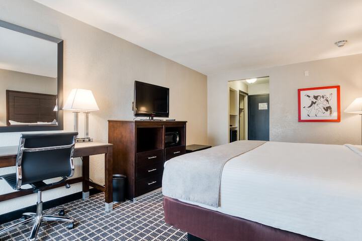 Room 10 of 36