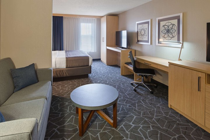 Room 12 of 29