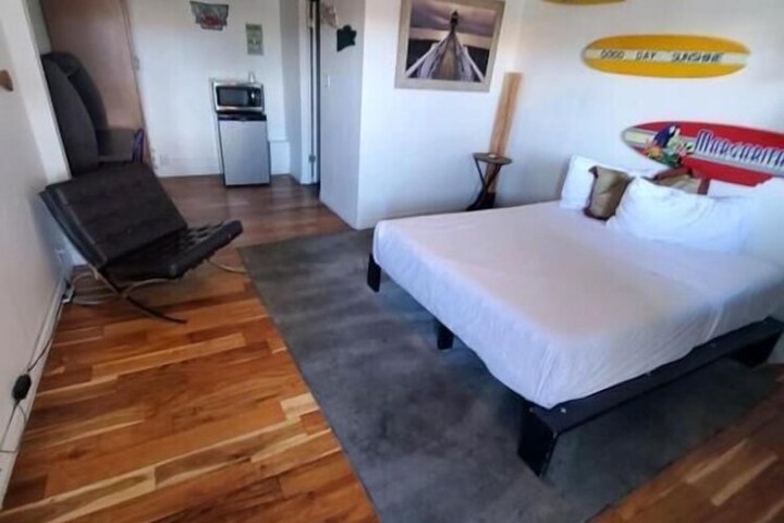 Room 37 of 67
