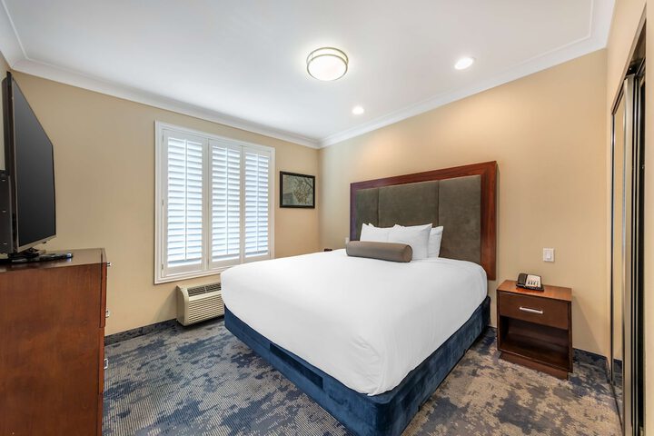 Best Western Plus Avita Suites