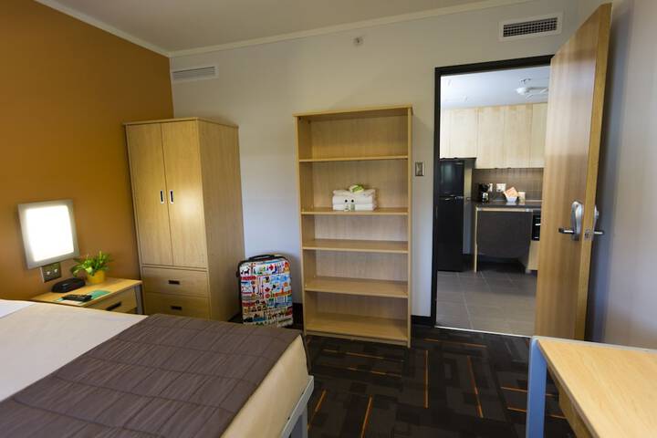 Room 20 of 34