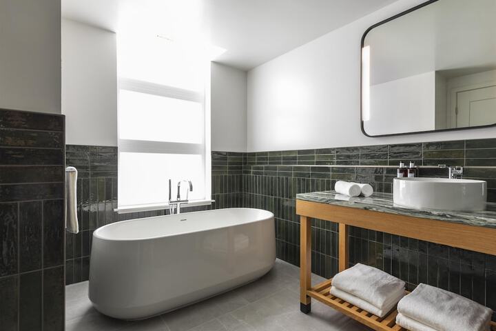 Kissel Uptown Oakland in the Unbound Collection by Hyatt