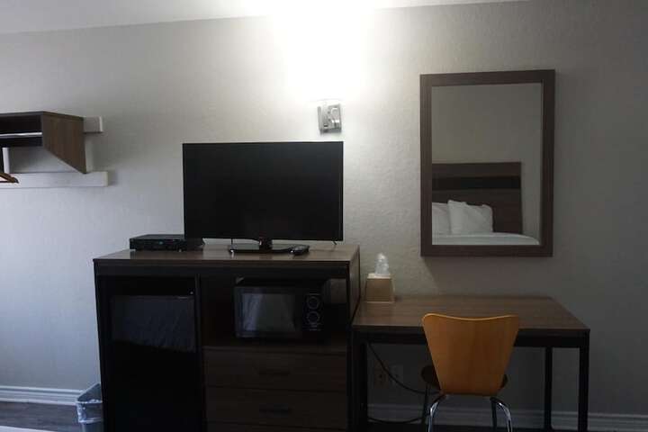 Room 22 of 51