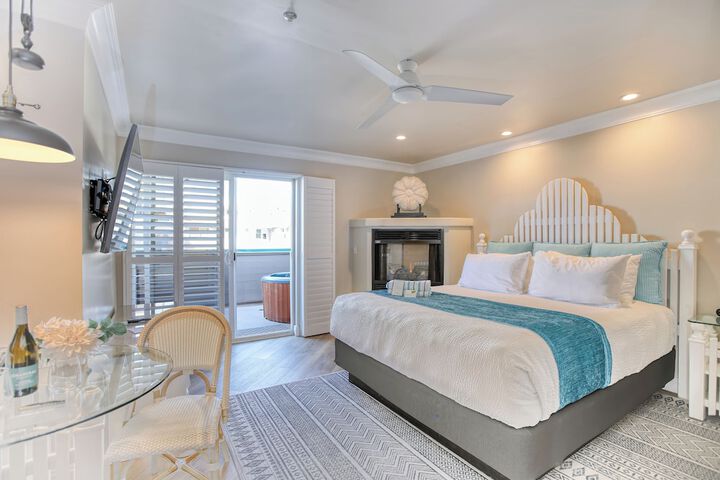 SeaVenture Beach Hotel