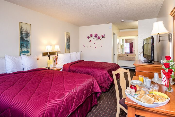Hollister Inn
