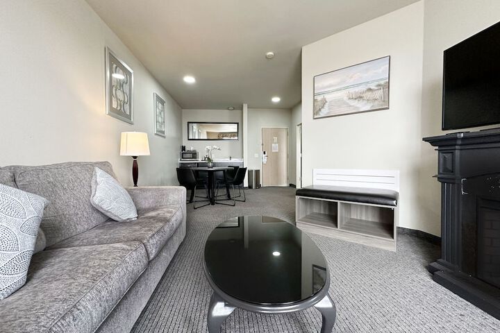 BayVue Hotel Resort and Suites