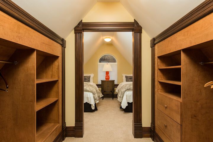 Room 35 of 49