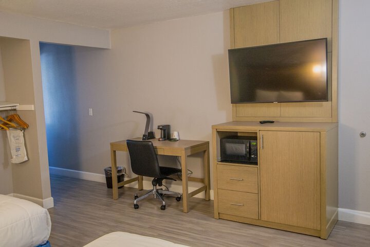 Room 43 of 51