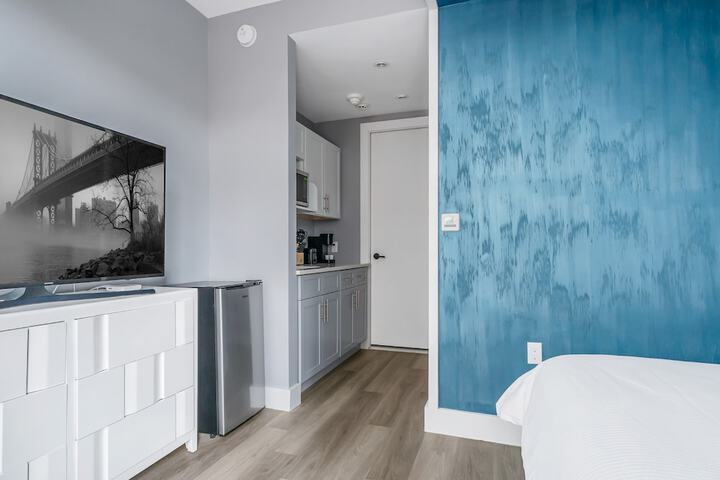 Global Luxury Suites at the Arches