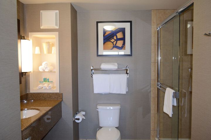 Room 13 of 43
