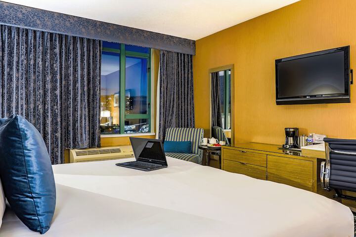 Room 50 of 72