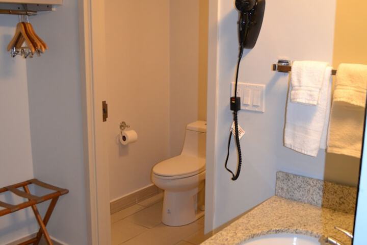 Room 93 of 260