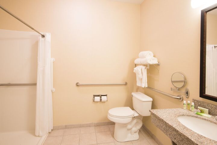 Room 12 of 39
