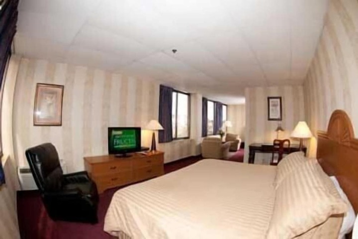 Room 20 of 32
