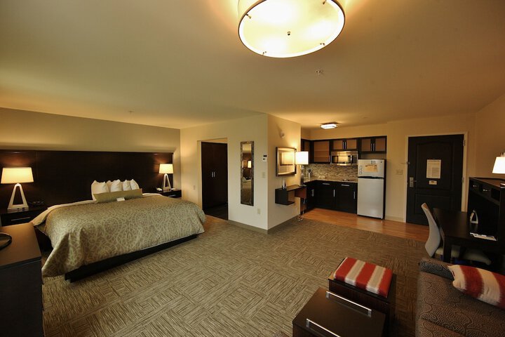 Staybridge Suites Liverpool Syracuse by IHG
