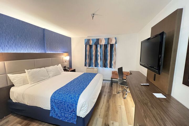 Room 16 of 20