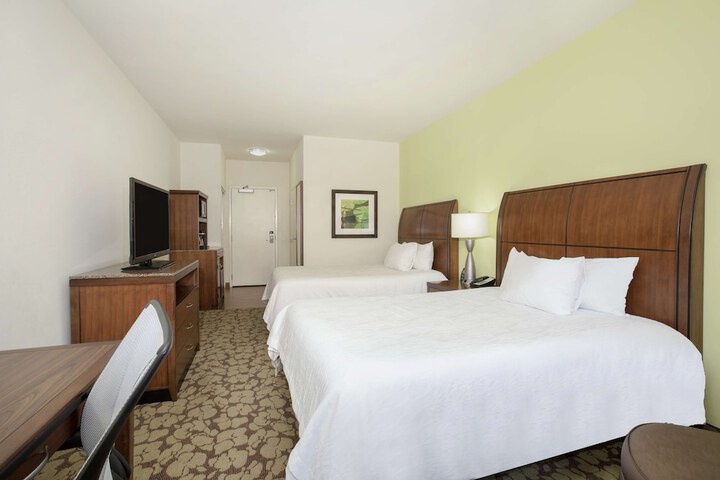 Hilton Garden Inn Lincoln Downtown / Haymarket