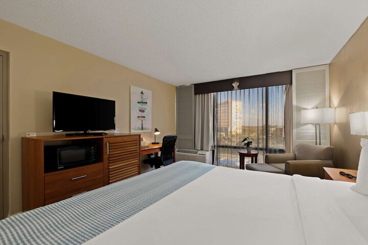 Room 36 of 50