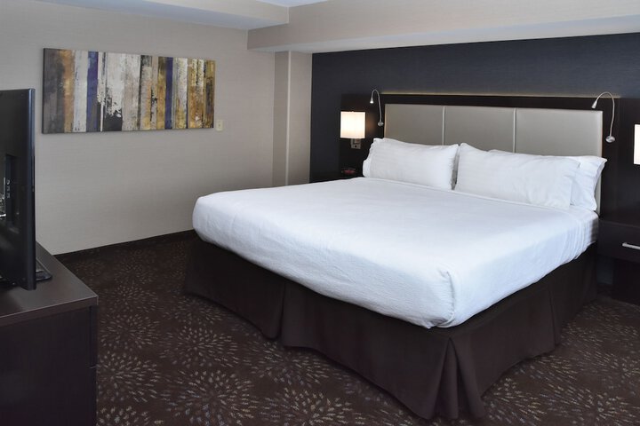 Room 40 of 87